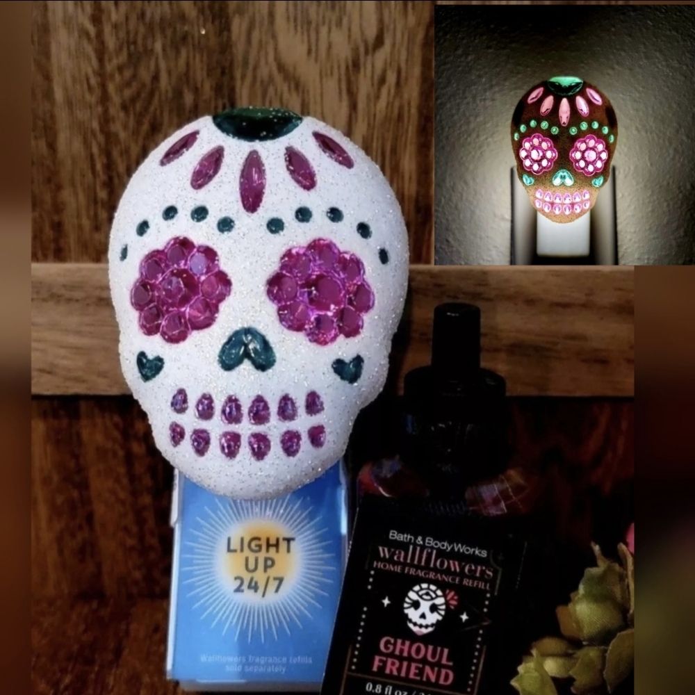 B&BW 💀👻 Glitter Sugar Skull Nightlight Wallflower Plug & Refill HALLOWEEN